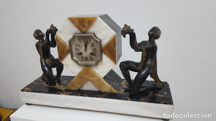 Relojes de carga manual: Reloj de mesa Art Dec&oacute;. - Foto 3