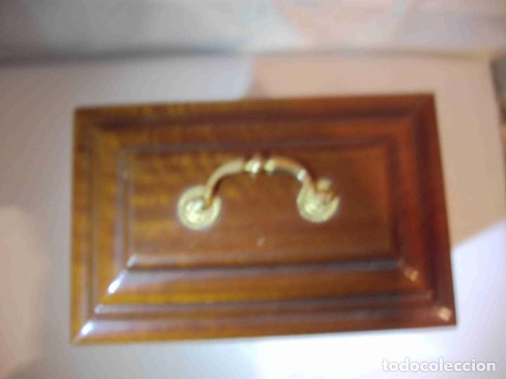 Relojes de carga manual: RELOJ MESA URNA MADERA - Foto 10