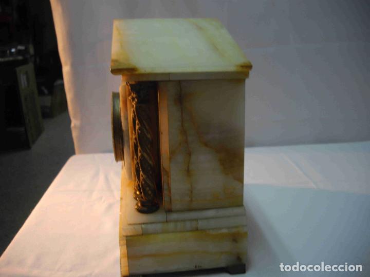 Relojes de carga manual: RELOJ MESA MARMOL BLANCO JASPEADO - Foto 11