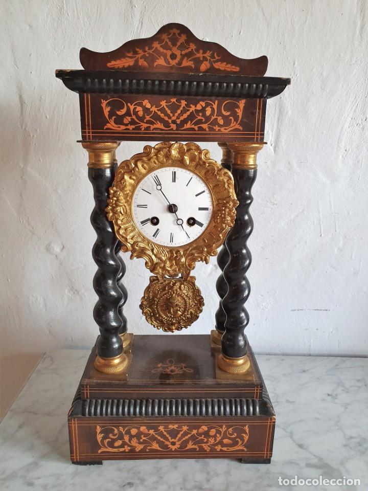 Relojes de carga manual: RELOJ DE PORTICO CON MARQUETERIA - Foto 4