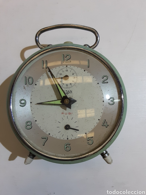 Relojes de carga manual: Antiguo reloj de sobremesa - Foto 1