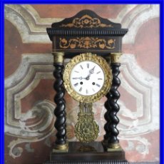Relojes de carga manual: RELOJ PORTICO DE COLUMNAS SALOMONICAS CARLOS X. Lote 334344978