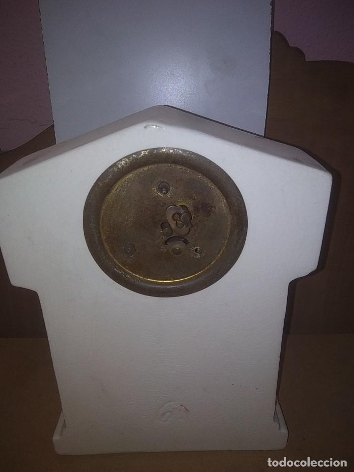 Relojes de carga manual: Reloj antigua - Foto 2
