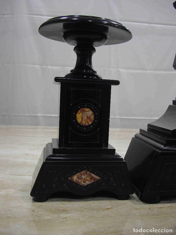 Relojes de carga manual: RELOJ TEMPLO MARMOL NEGRO - Foto 2