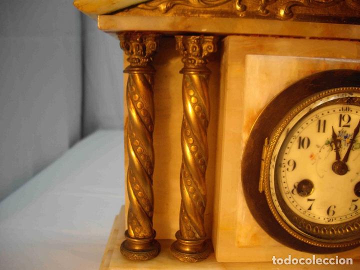 Relojes de carga manual: RELOJ MESA MARMOL BLANCO JASPEADO - Foto 3