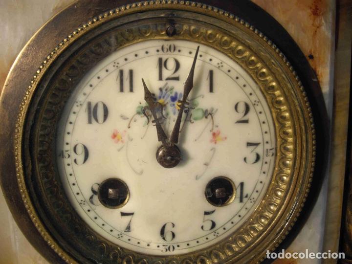 Relojes de carga manual: RELOJ MESA MARMOL BLANCO JASPEADO - Foto 5