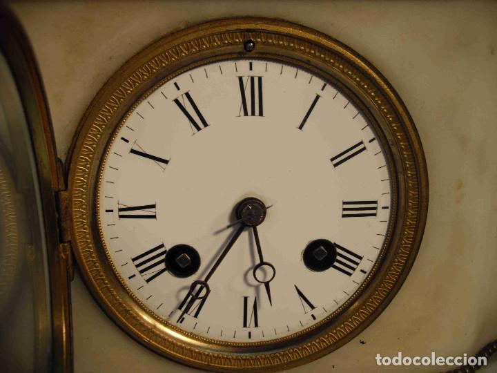Relojes de carga manual: RELOJ MARMOL BLANCO MUJER BRONCE - Foto 6