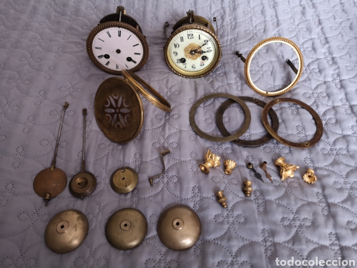 Relojes de carga manual: Dos mecanismos de reloj de sobremesa Francesa. MARTI 1864 en funciona - Foto 1 - 241216790
