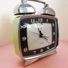 Relojes de carga manual: ANTIGUO RELOJ A CUERDA AÑOS 60 EN FUNCIONAMIENTO