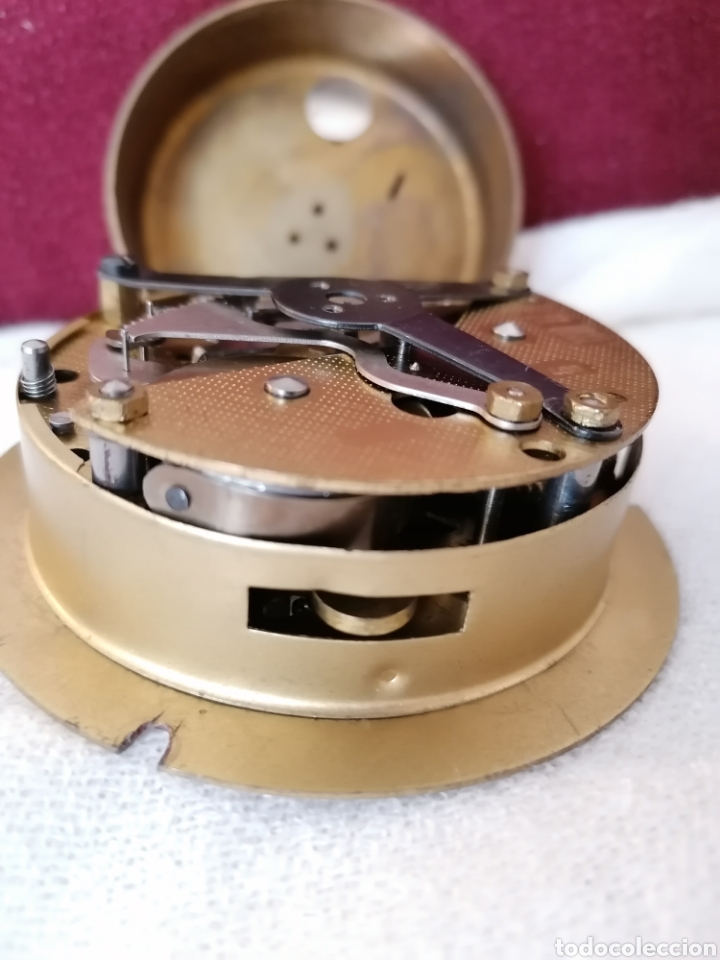 Relojes de carga manual: Antiguo Reloj Bronce Cuerda. - Foto 14