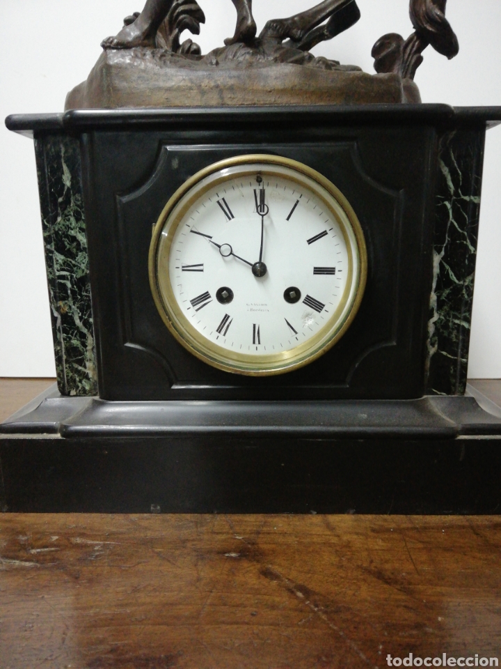 Relojes de carga manual: Reloj m&aacute;rmol y caballo calamina funcionando - Foto 2