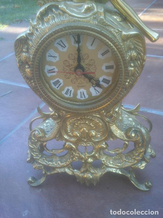 Relojes de carga manual: Conjunto de sobremesa de bronce. Reloj y candelabros. - Foto 6 - 272634473