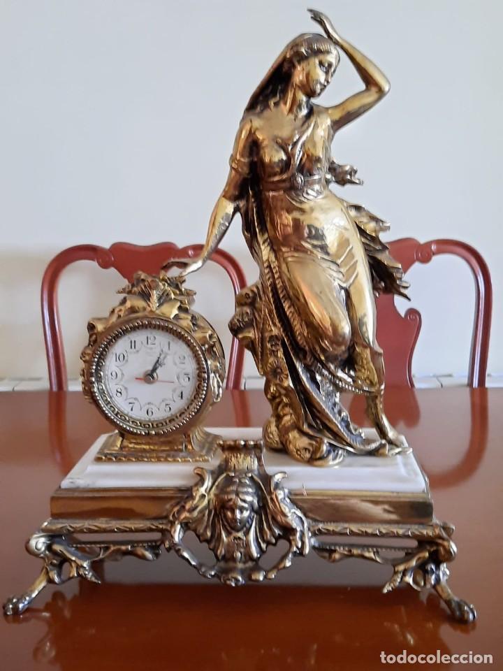 Relojes de carga manual: Reloj figura de bronce - Foto 1