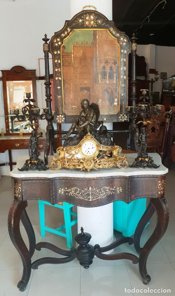Relojes de carga manual: Reloj franc&eacute;s con candelabros - Foto 5