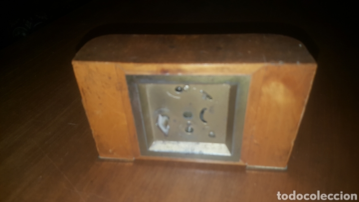 Relojes de carga manual: reloj desobremesa en madera - Foto 2