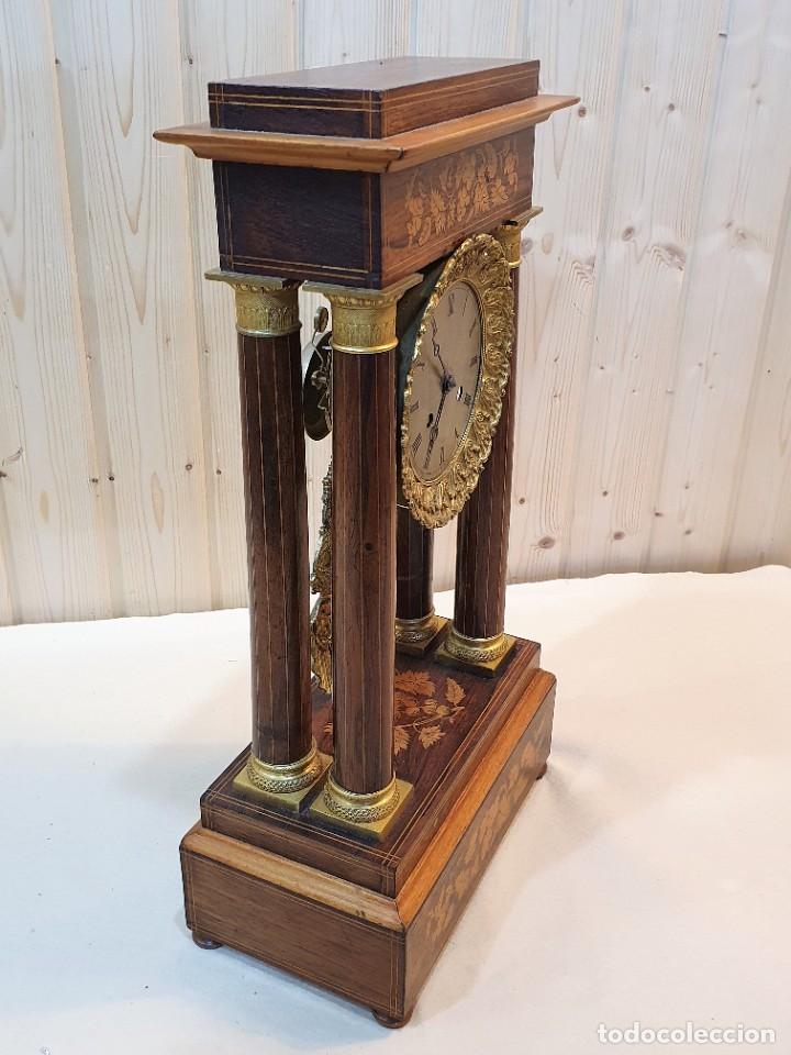 Relojes de carga manual: RELOJMARQUETERIA ESTILO IMPERIO FUNCIONANDO - Foto 4