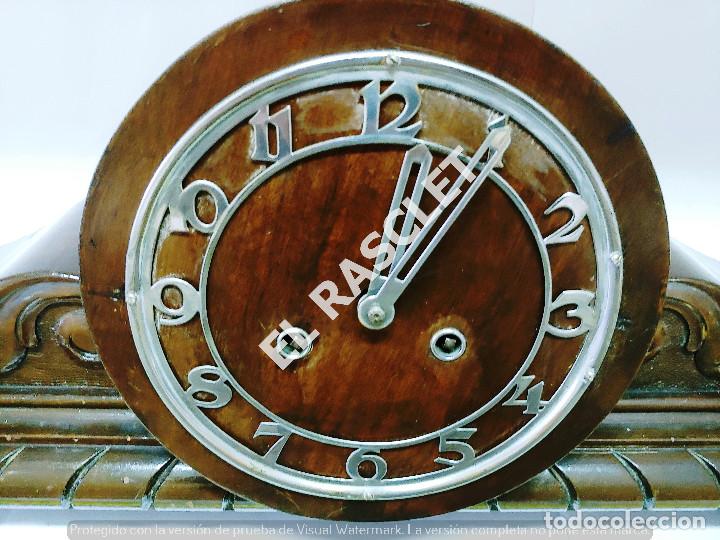 Relojes de carga manual: ANTIGUO RELOJ DE SOBREMESA O CHIMENEA - EN MADERA - - Foto 6