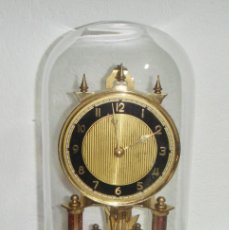 Relojes de carga manual: ANTIGUO RELOJ DE SOBREMESA ALEMÁN. AÑOS 50. DE CUERDA. 400 DÍAS. CON FANAL.