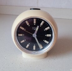 Relojes de carga manual: ANTIGUO RELOJ DESPERTADOR TITAN. FUNCIONA. VINTAGE TOTAL