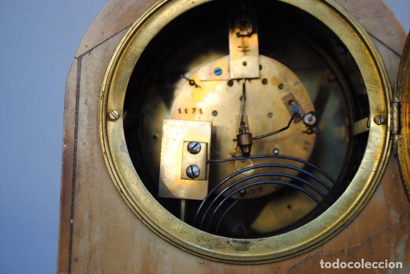 Relojes de carga manual: Pendule borne de style Empire marbre jaune - Foto 5