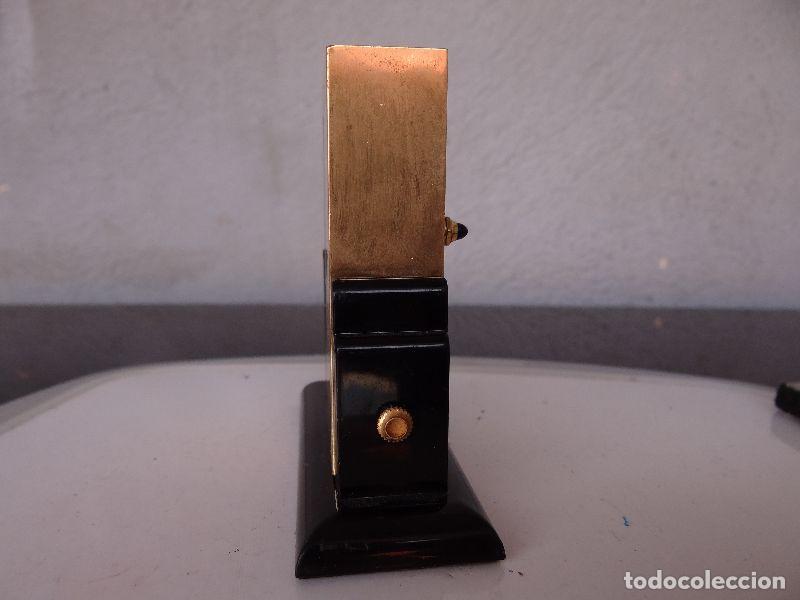 Relojes de carga manual: Pendule de table &agrave; quartz en bronze par Cartier &agrave; Paris - Foto 4