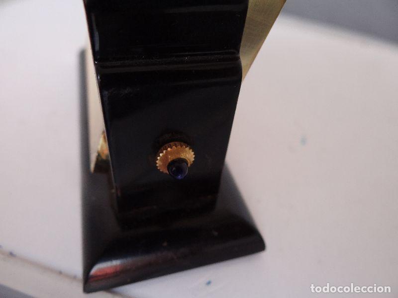 Relojes de carga manual: Pendule de table &agrave; quartz en bronze par Cartier &agrave; Paris - Foto 10