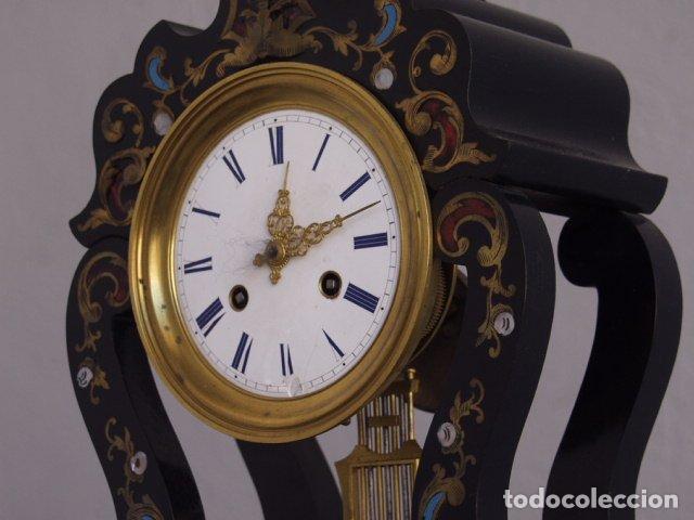 Relojes de carga manual: Pendule sous globe &eacute;poque Napol&eacute;on III - Foto 7