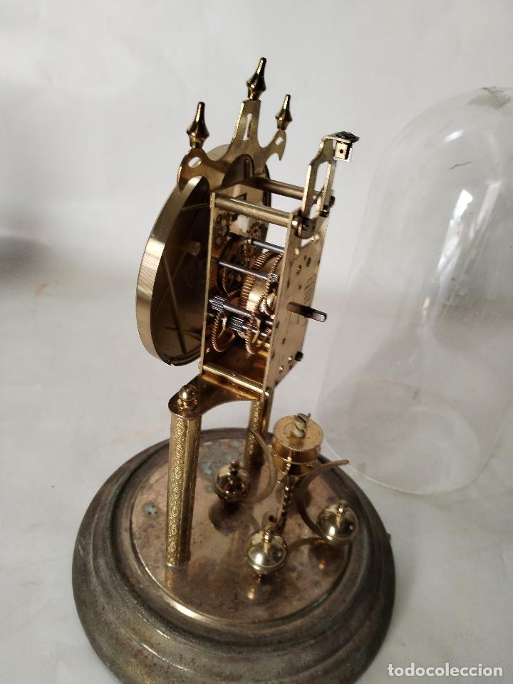 Relojes de carga manual: antiguo reloj de urna - Foto 7