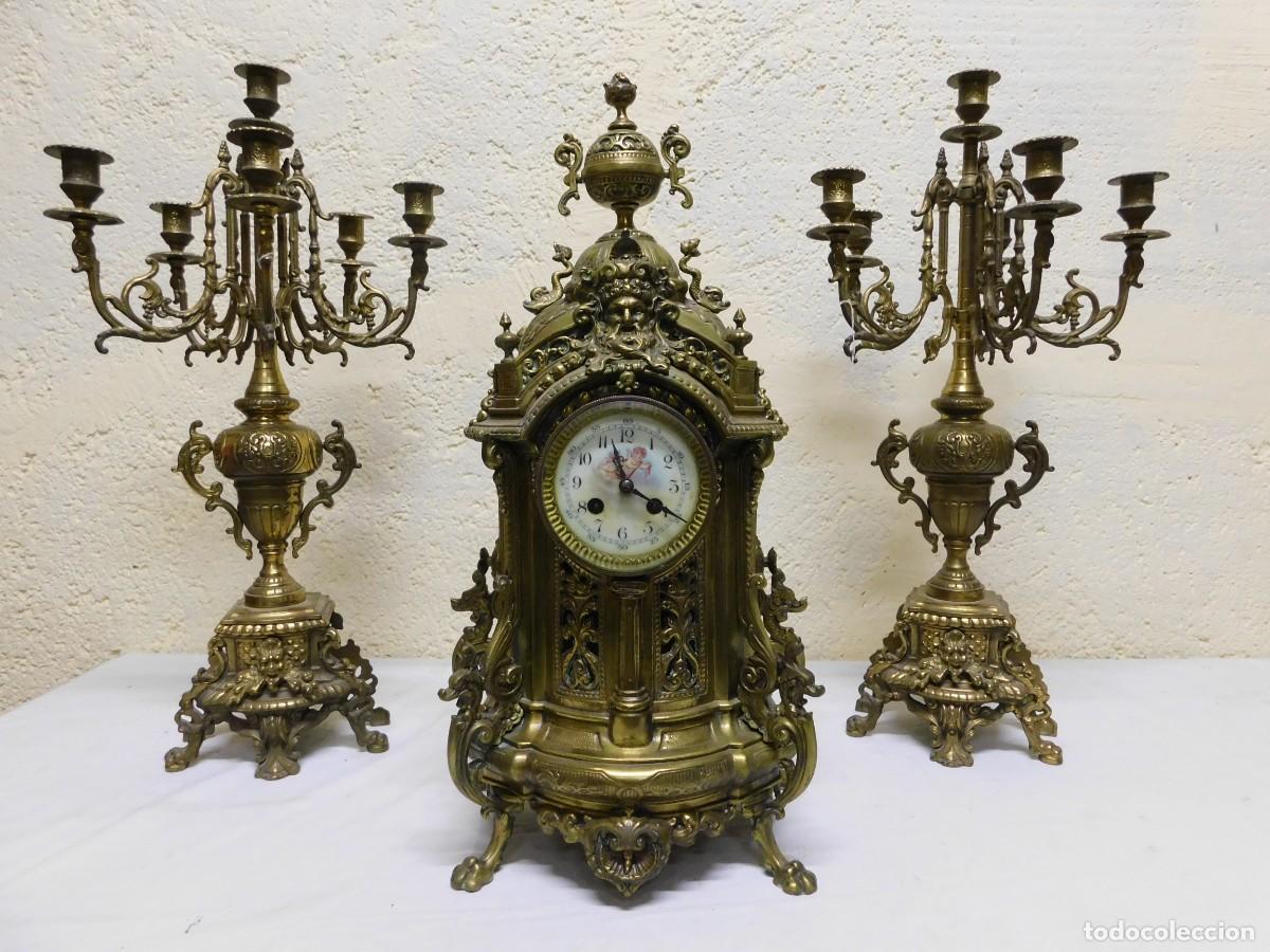 Relojes de carga manual: RELOJ SOBREMESA BRONCE CON CANDELABROS - Foto 1