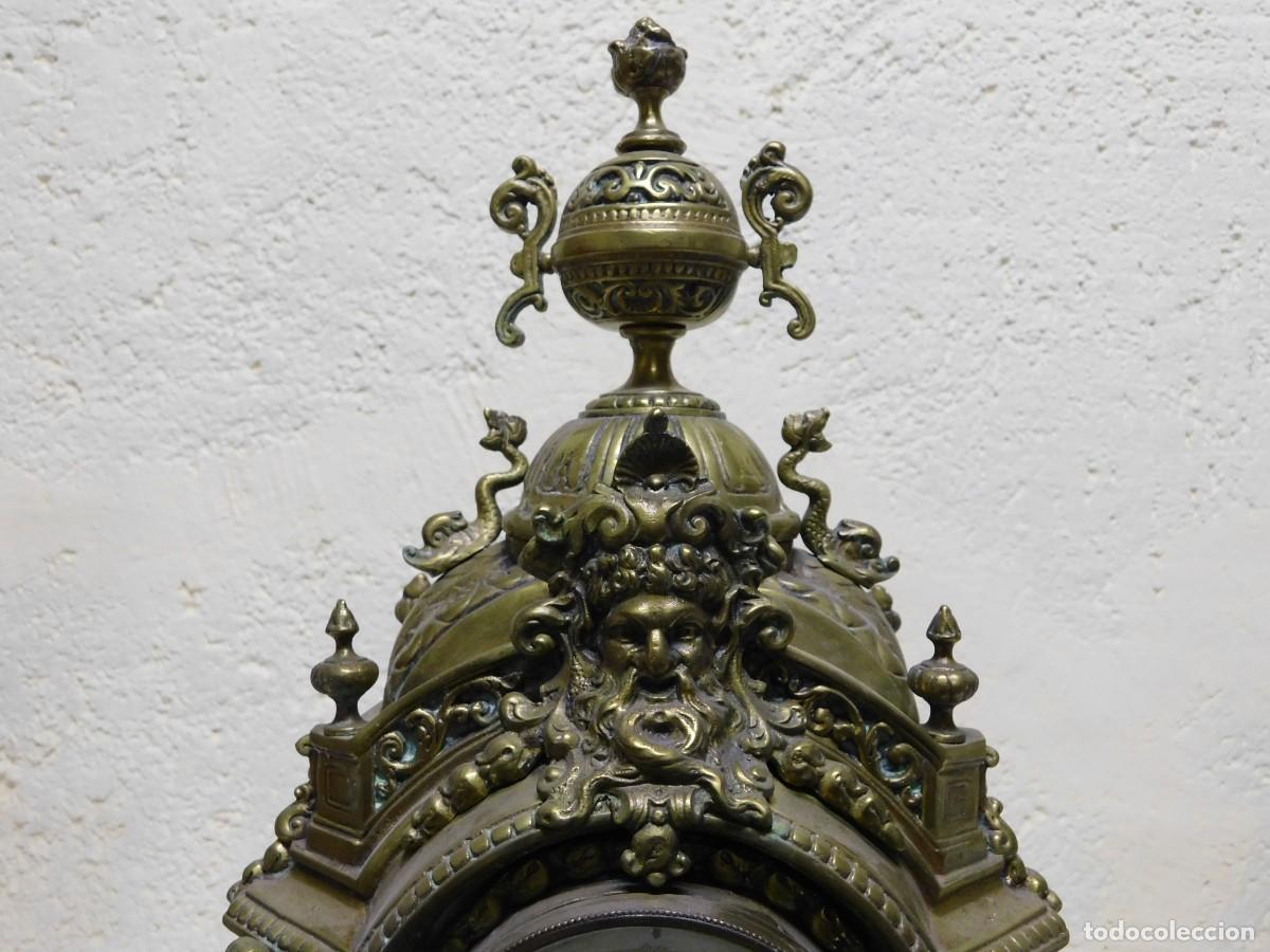 Relojes de carga manual: RELOJ SOBREMESA BRONCE CON CANDELABROS - Foto 10
