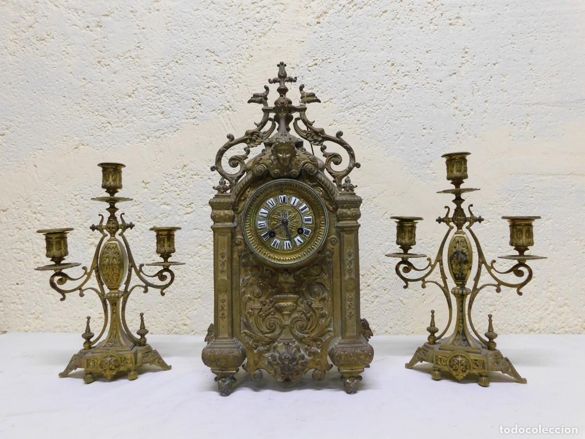 Relojes de carga manual: RELOJ SOBREMESA BRONCE CON CANDELABROS - Foto 1