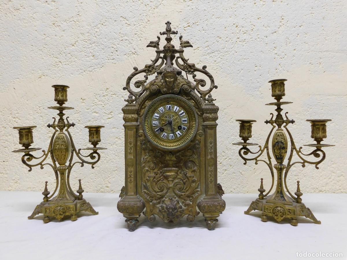 Relojes de carga manual: RELOJ SOBREMESA BRONCE CON CANDELABROS - Foto 2