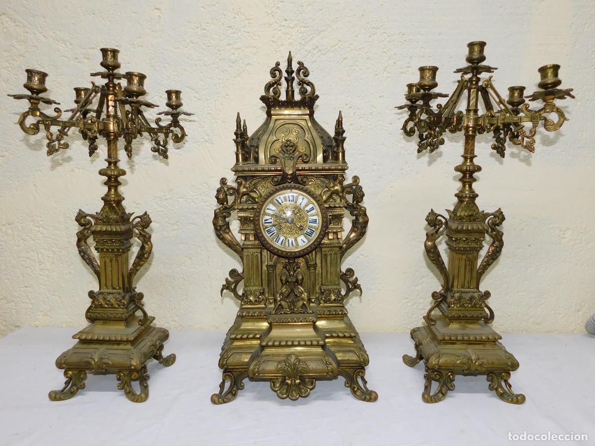 Relojes de carga manual: RELOJ SOBREMESA BRONCE CON CANDELABROS - Foto 1