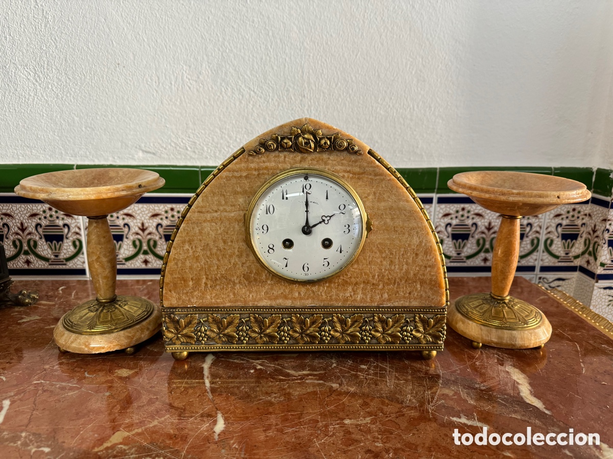 Relojes de carga manual: Curioso conjunto de reloj y copas art Deco - Foto 1
