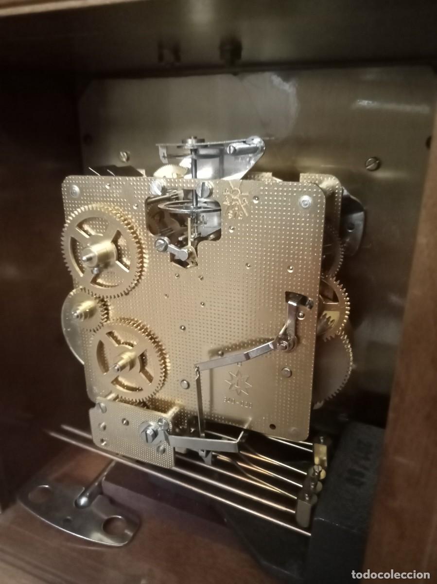 Relojes de carga manual: Reloj de sobremesa Ingl&eacute;s. Sin usar. - Foto 5
