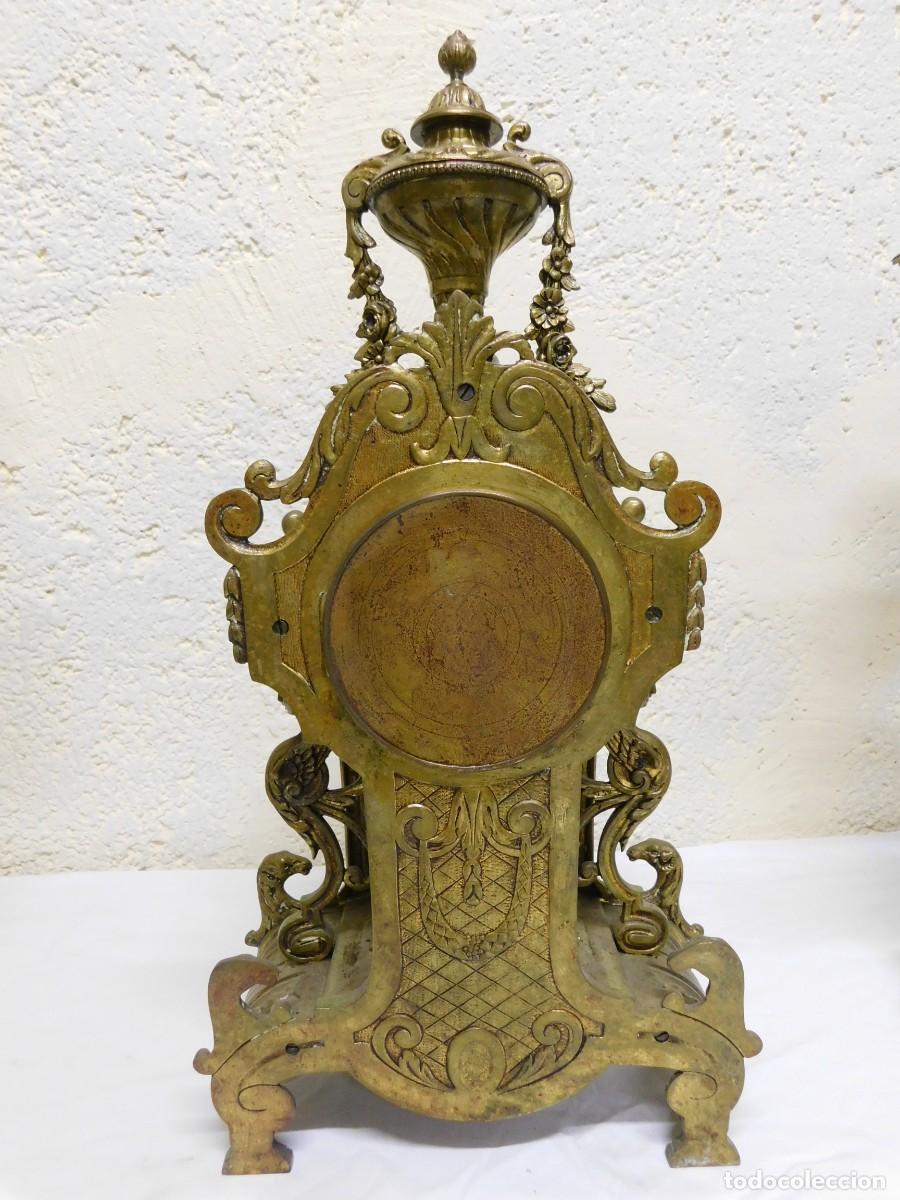 Relojes de carga manual: RELOJ SOBREMESA BRONCE CON CANDELABROS - Foto 17