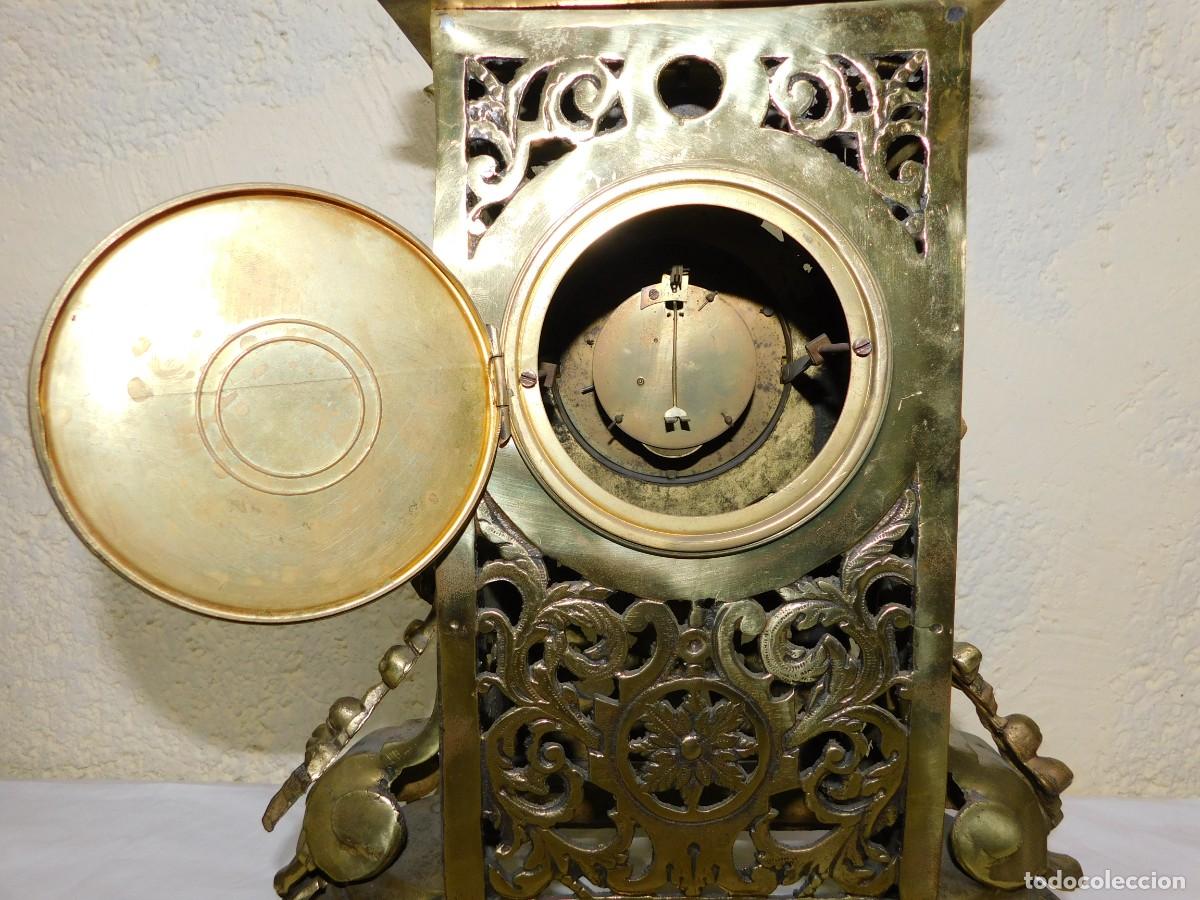 Relojes de carga manual: RELOJ SOBREMESA BRONCE CON CANDELABROS - Foto 17