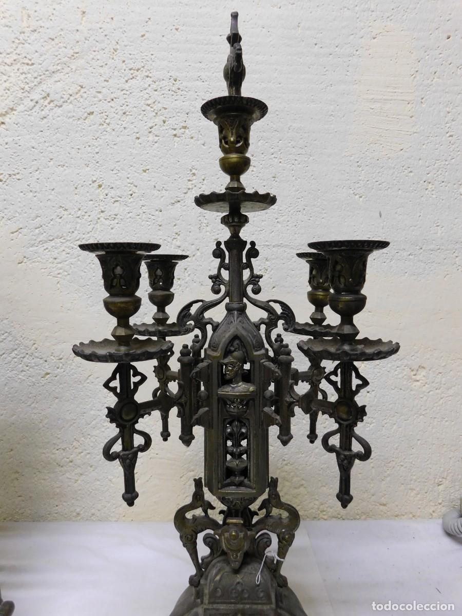 Relojes de carga manual: RELOJ SOBREMESA BRONCE CON CANDELABROS - Foto 9