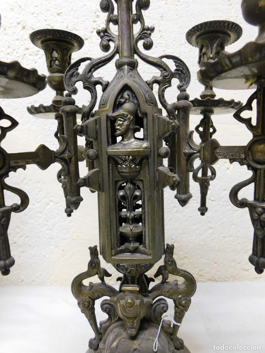 Relojes de carga manual: RELOJ SOBREMESA BRONCE CON CANDELABROS - Foto 10