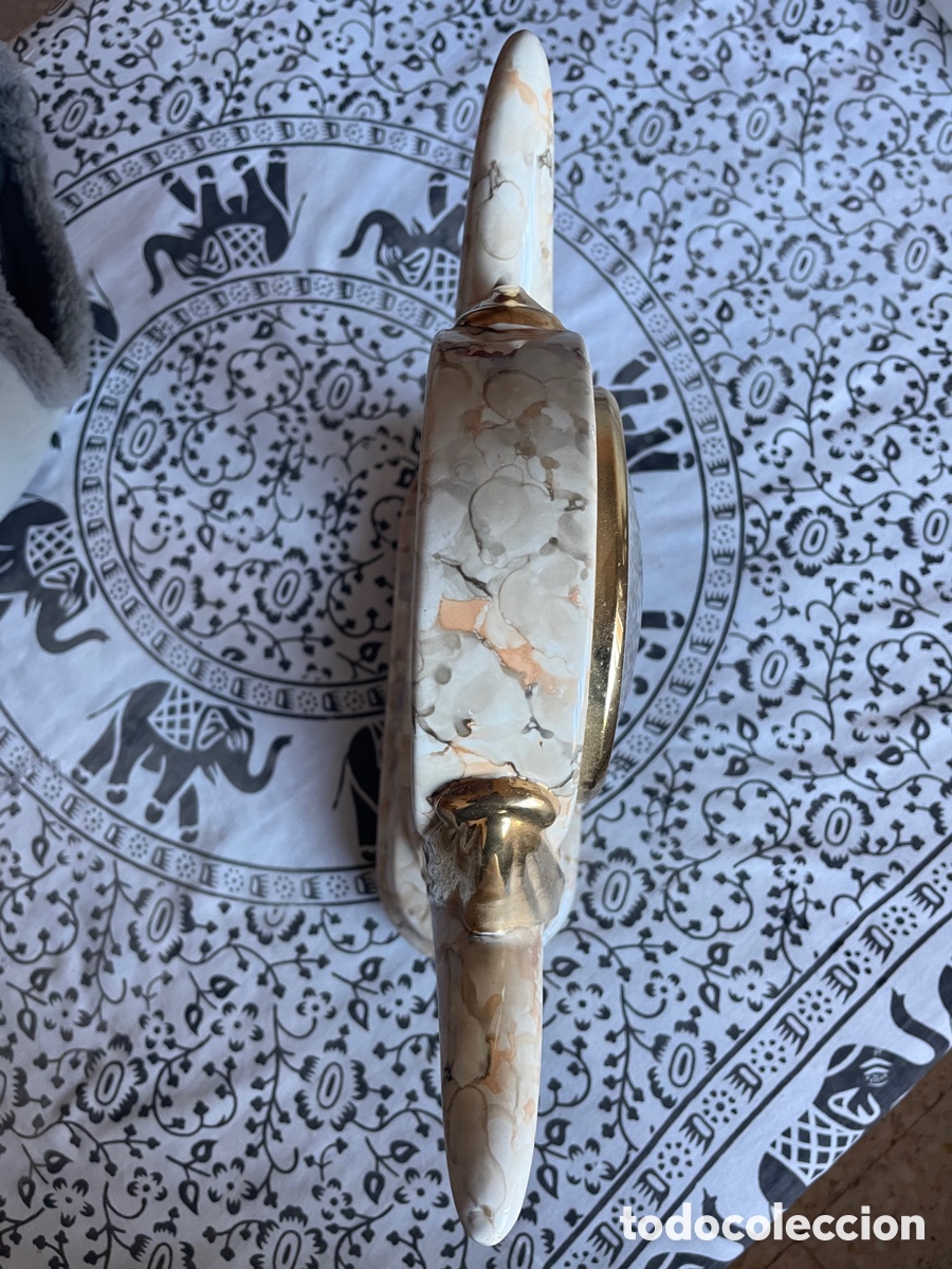Relojes de carga manual: Reloj sobremesa con forma de colmillos - Foto 3