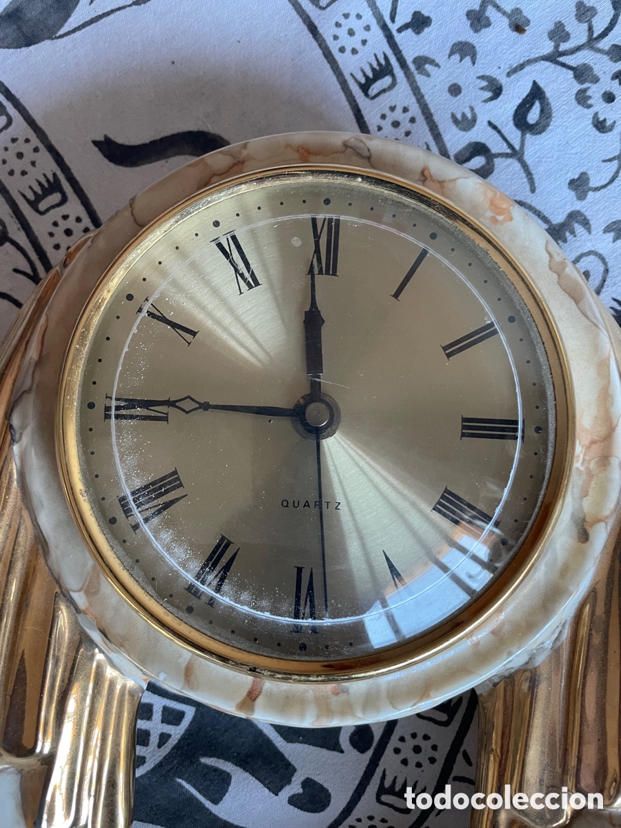 Relojes de carga manual: Reloj sobremesa con forma de colmillos - Foto 11