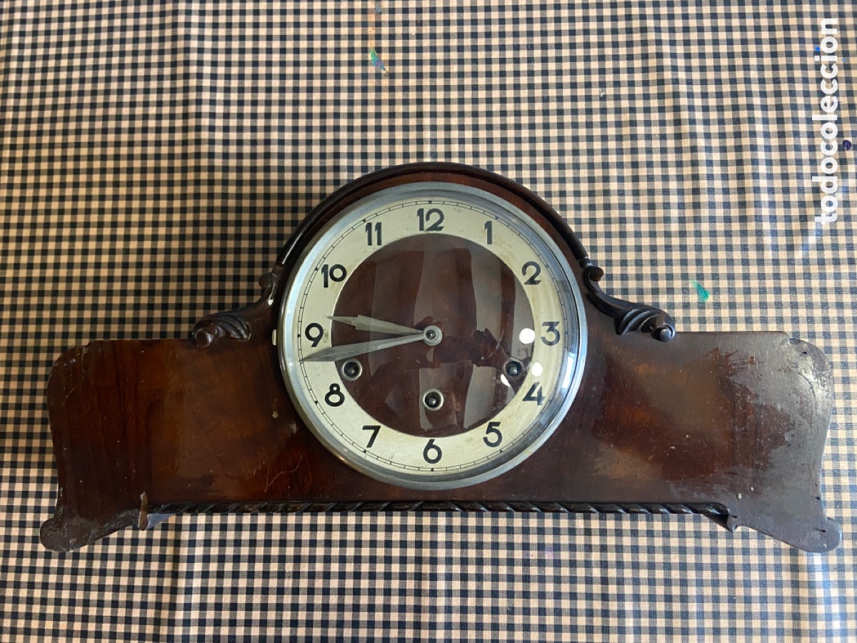 Relojes de carga manual: Antiguo reloj de mesa en madera de roble - Foto 2