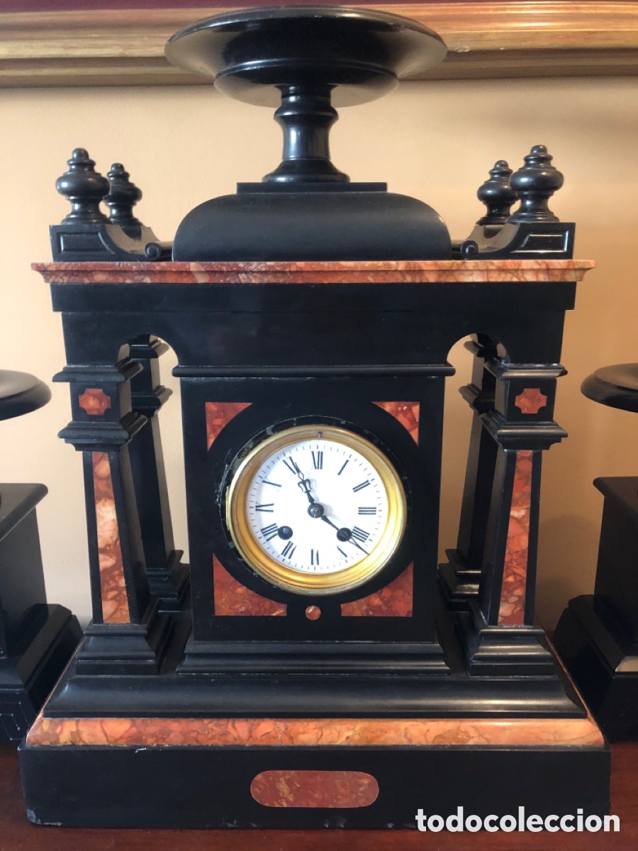 Relojes de carga manual: Antiguo reloj con guarnici&oacute;n - Foto 3