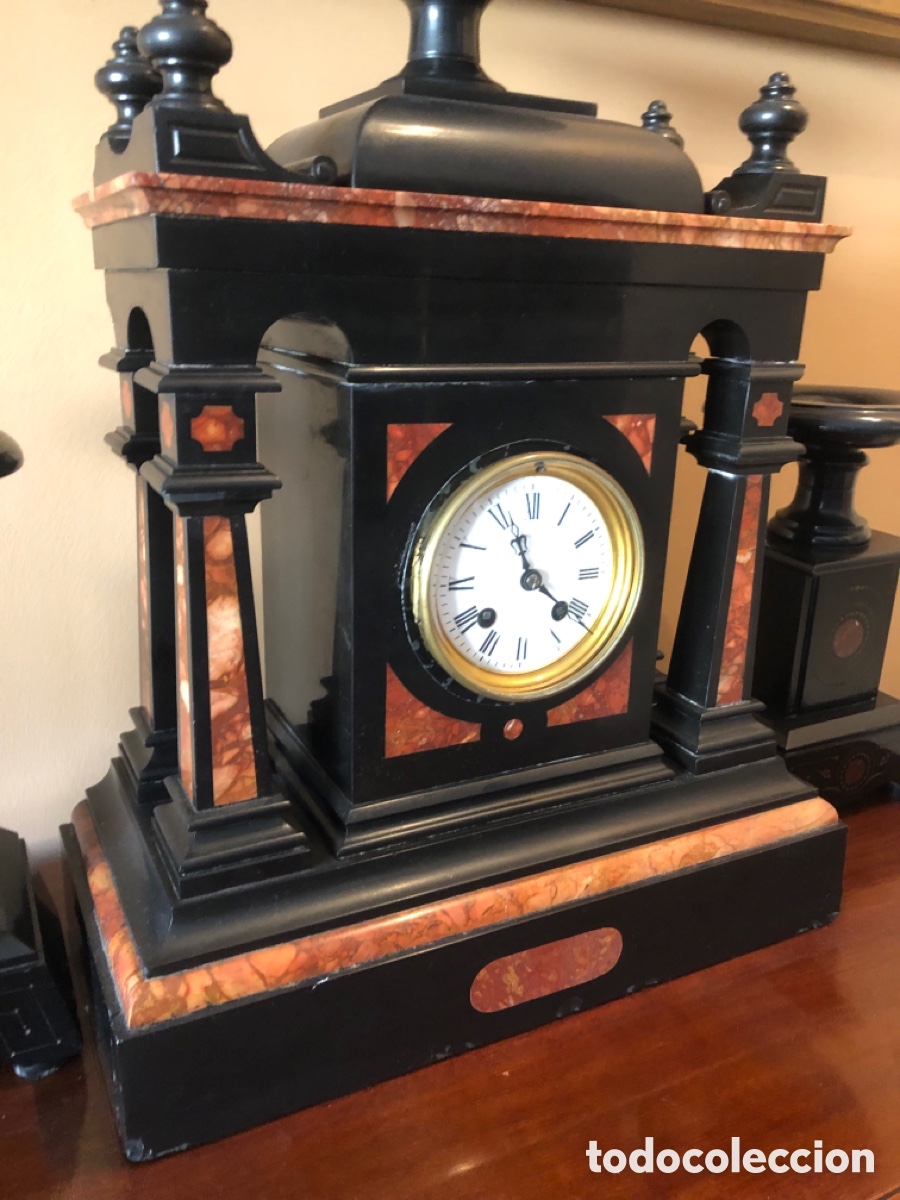 Relojes de carga manual: Antiguo reloj con guarnici&oacute;n - Foto 4