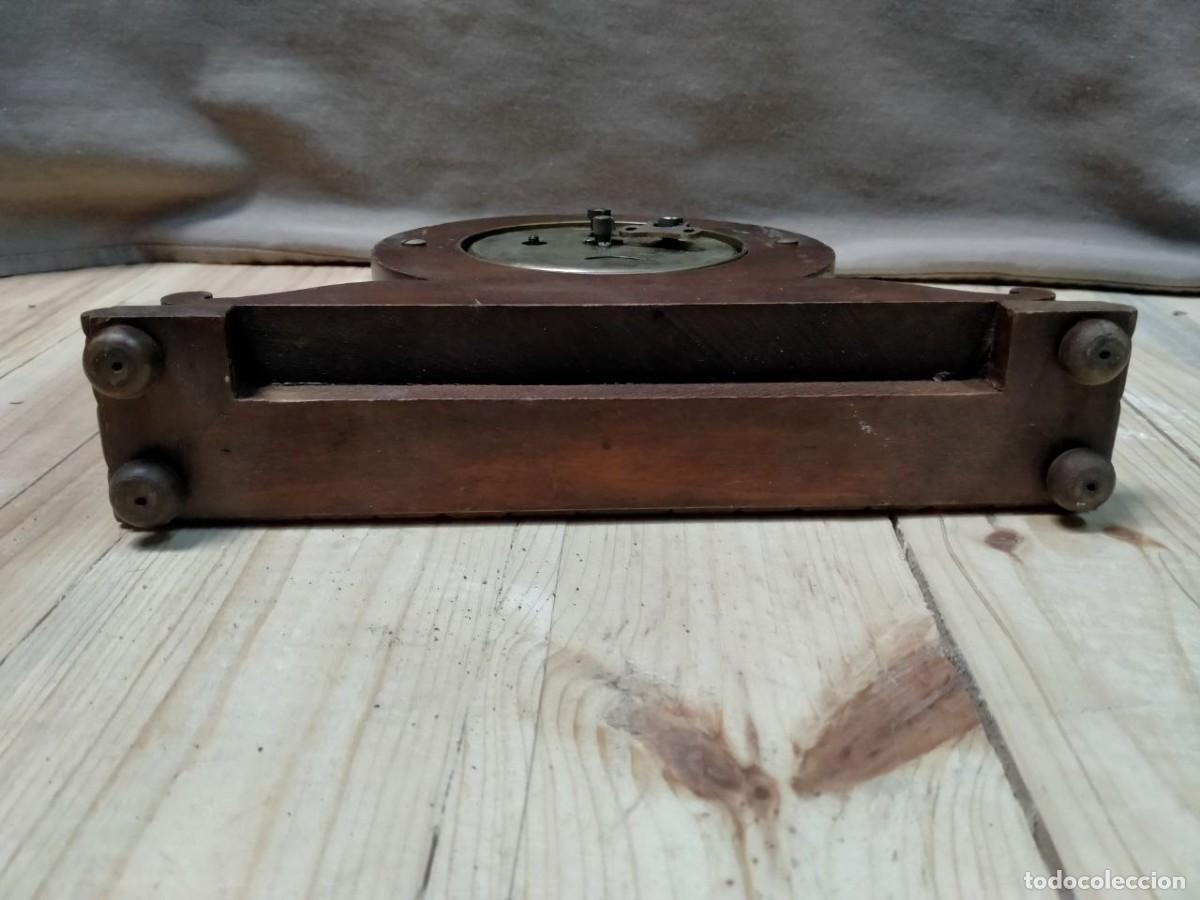 Relojes de carga manual: Antiguo reloj de chimenea madera - Foto 8