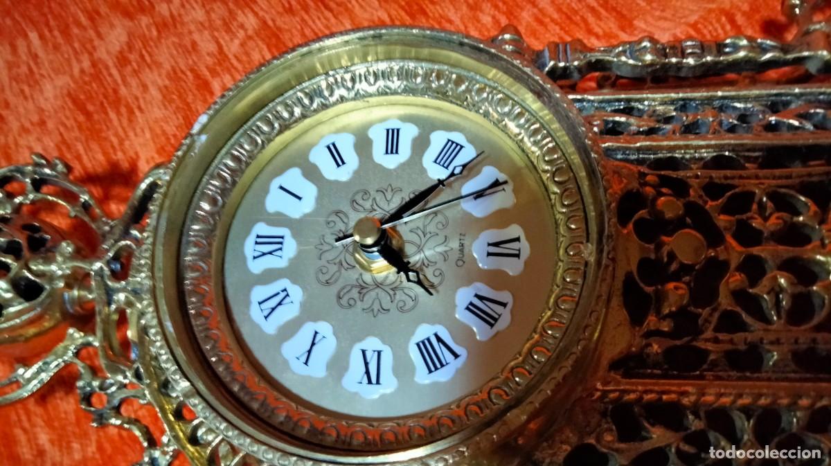 Relojes de carga manual: antiguo reloj de bronce macizo - Foto 10