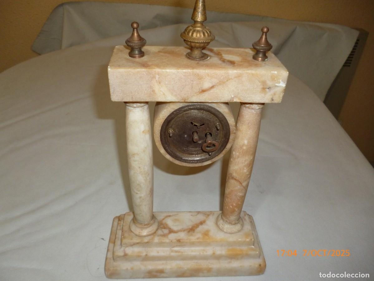 Relojes de carga manual: reloj columnas marmol o alabastro - Foto 3