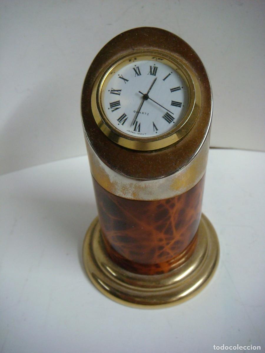 Relojes de carga manual: RELOJ SE SOBREMESA DE PILAS FUNCIONANDO-(&) - Foto 2