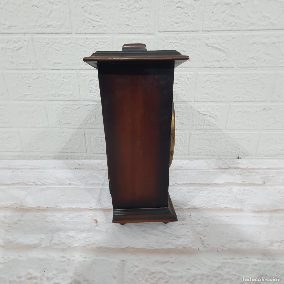 Relojes de carga manual: Antiguo reloj de mesa Radiant - Foto 4