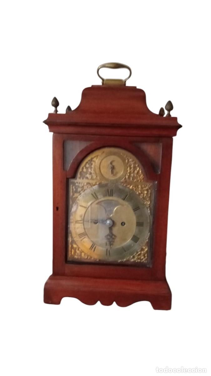 Orologi di carica manuale: BRACKET JAMES SMITH SIGLO XVIII